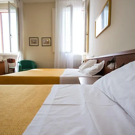 Europa Hotel 3*